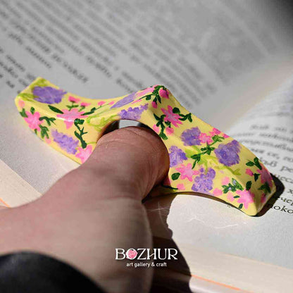 Книгодържач "Цветна градина" - ръчно рисуван